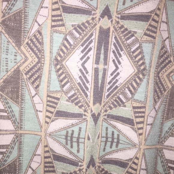 Aztec pattern tee - Picture 3 of 3